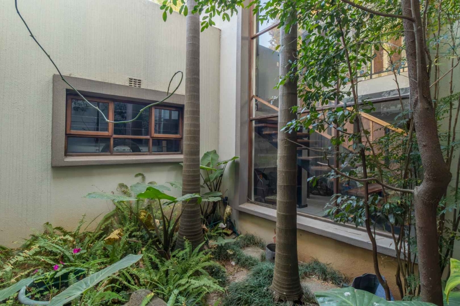 6 Bedroom Property for Sale in Robin Hills Gauteng