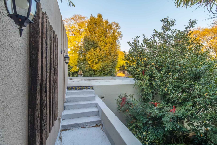 6 Bedroom Property for Sale in Robin Hills Gauteng