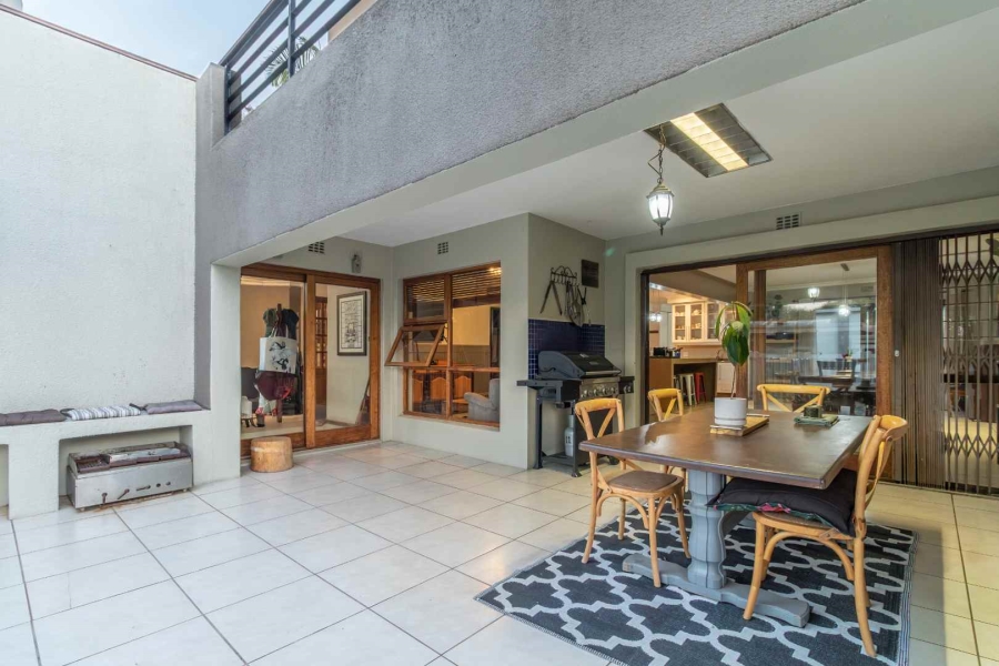 6 Bedroom Property for Sale in Robin Hills Gauteng