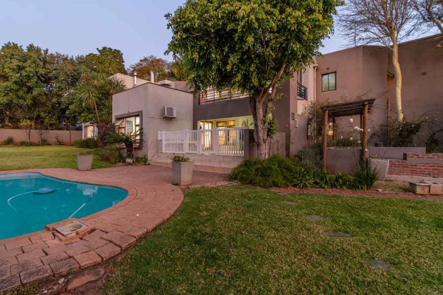 6 Bedroom Property for Sale in Robin Hills Gauteng