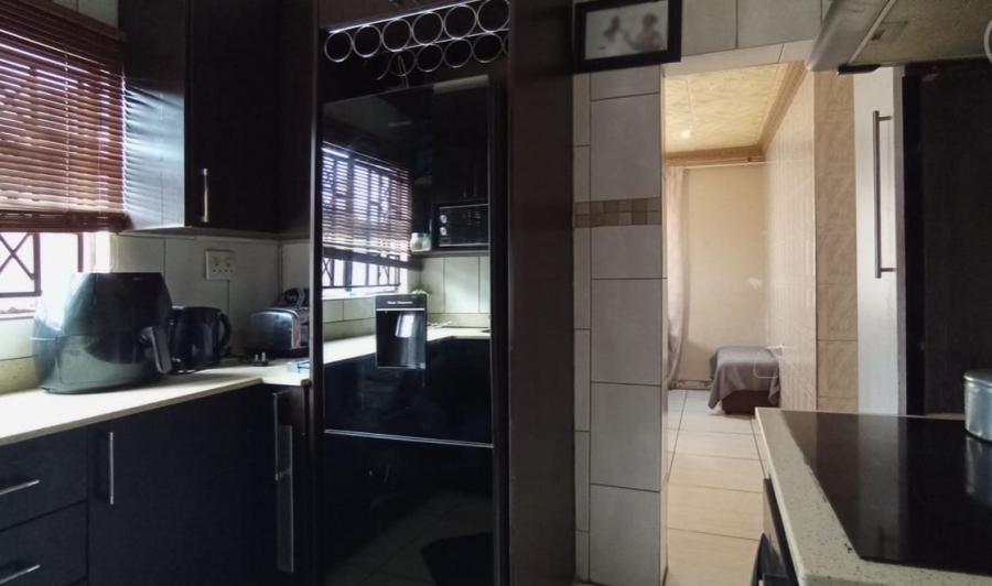 2 Bedroom Property for Sale in Soshanguve East Gauteng
