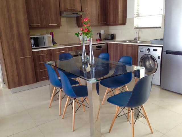 To Let 2 Bedroom Property for Rent in Atholl Gauteng