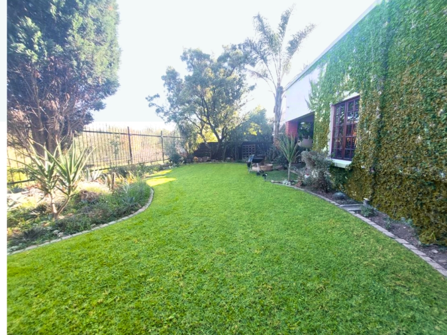 To Let 2 Bedroom Property for Rent in Paulshof Gauteng