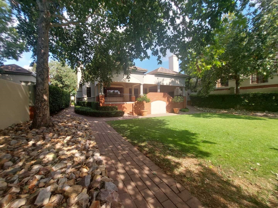 To Let 2 Bedroom Property for Rent in Paulshof Gauteng
