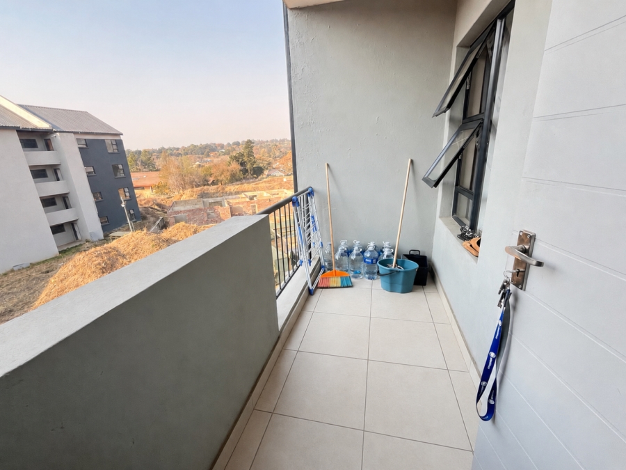 1 Bedroom Property for Sale in Glen Austin AH Gauteng