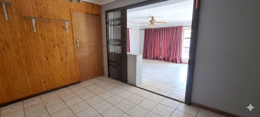3 Bedroom Property for Sale in Elandspark Gauteng