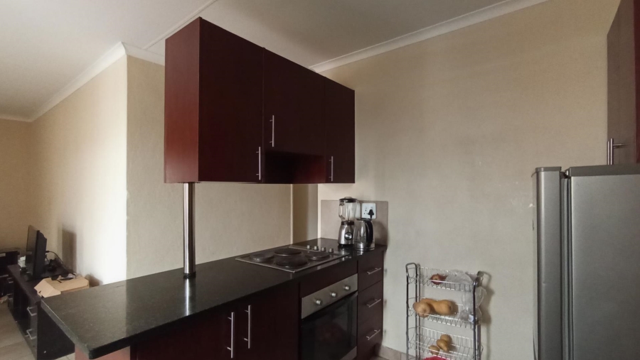 3 Bedroom Property for Sale in Kosmosdal Gauteng