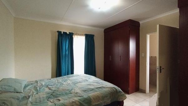3 Bedroom Property for Sale in Kosmosdal Gauteng