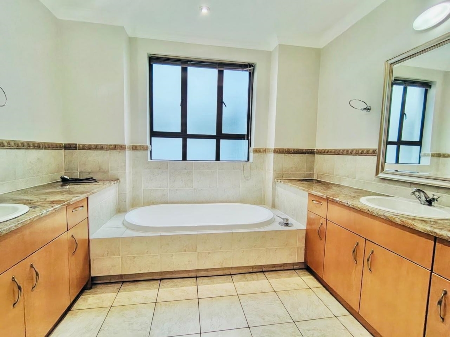 To Let 3 Bedroom Property for Rent in Morningside Gauteng