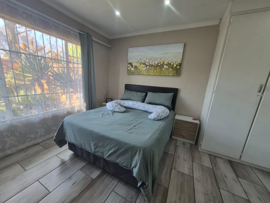 2 Bedroom Property for Sale in Elardus Park Gauteng