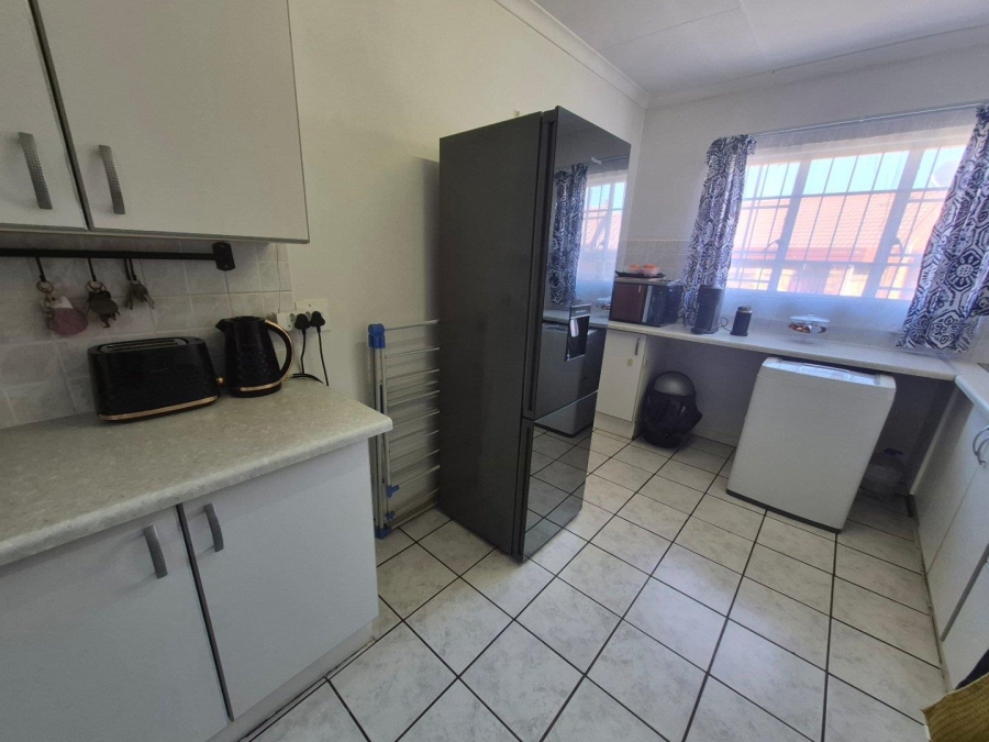 2 Bedroom Property for Sale in Elardus Park Gauteng