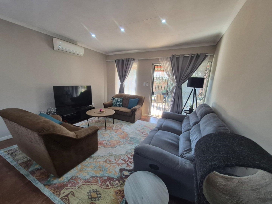 2 Bedroom Property for Sale in Elardus Park Gauteng