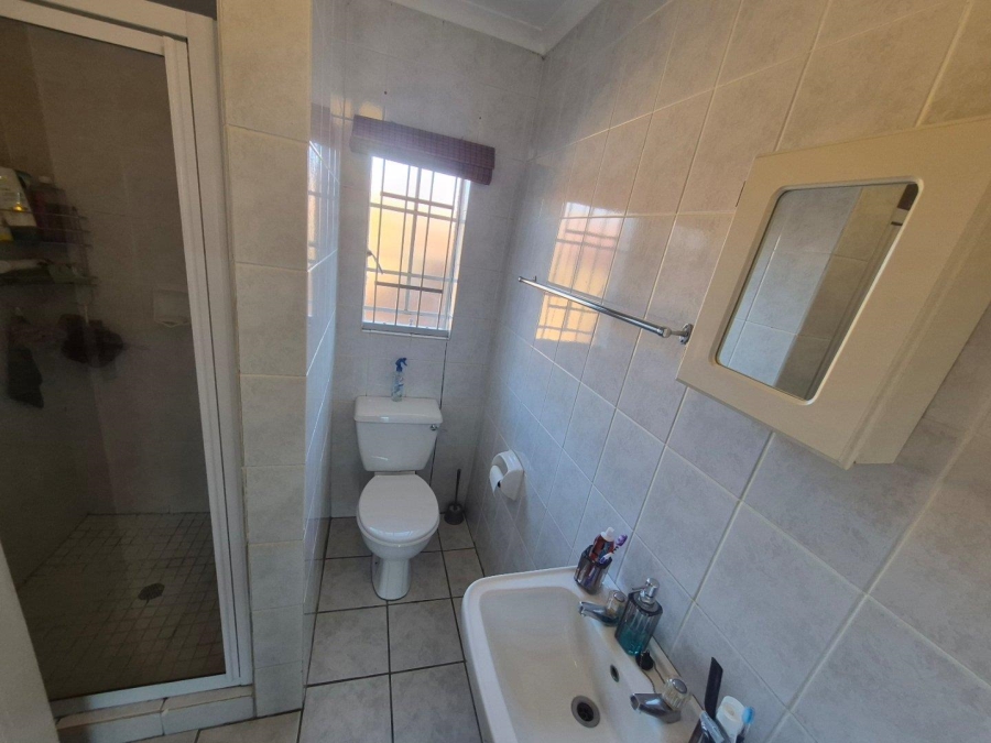 2 Bedroom Property for Sale in Elardus Park Gauteng