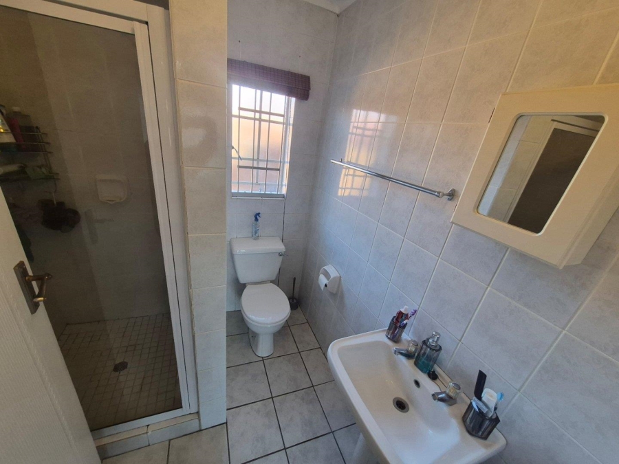 2 Bedroom Property for Sale in Elardus Park Gauteng