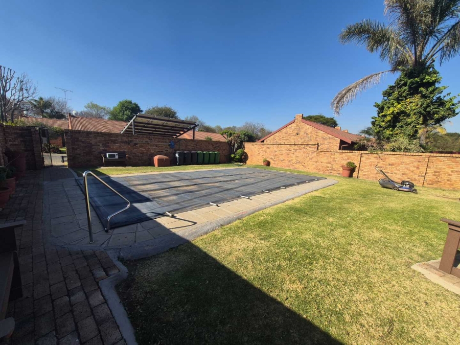 2 Bedroom Property for Sale in Elardus Park Gauteng