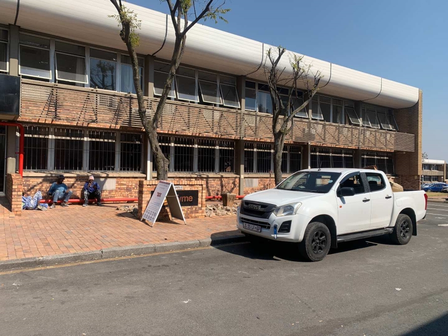 To Let Commercial Property for Rent in Kelvin Gauteng