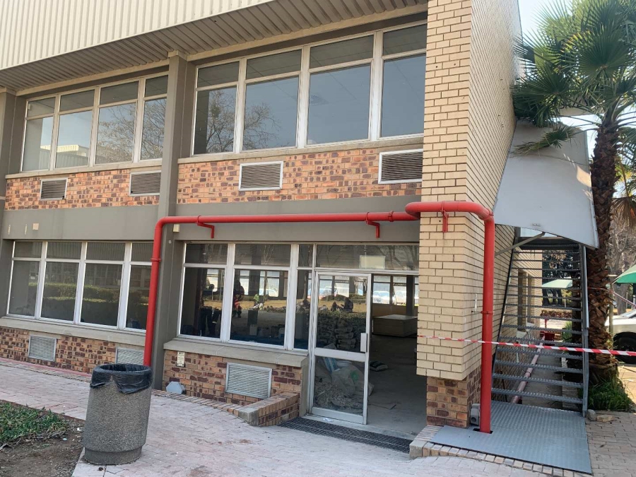 To Let Commercial Property for Rent in Kelvin Gauteng