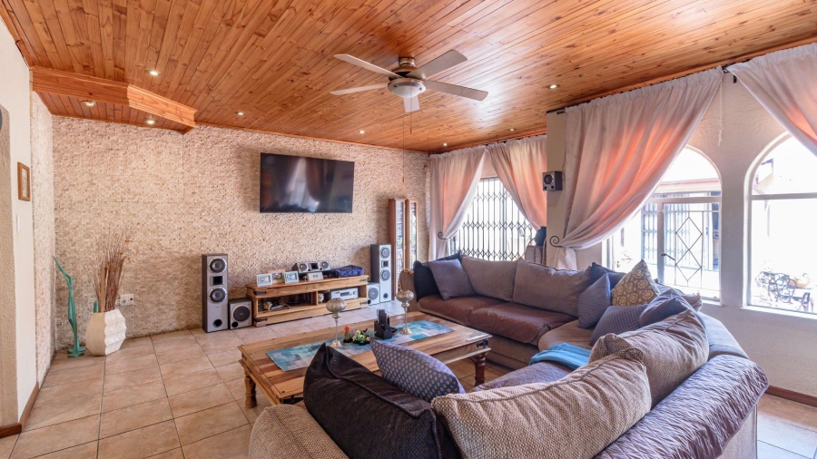 4 Bedroom Property for Sale in Randhart Gauteng