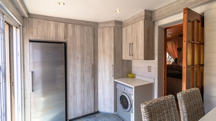 4 Bedroom Property for Sale in Randhart Gauteng