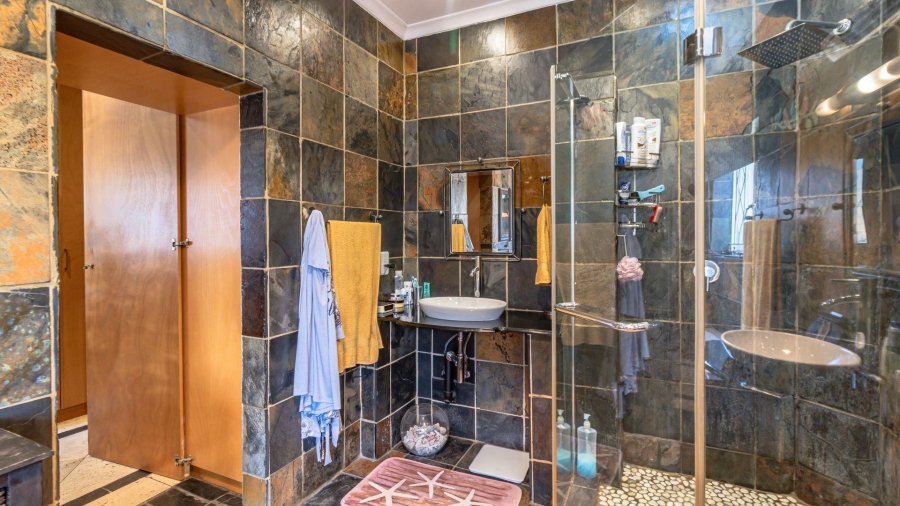 4 Bedroom Property for Sale in Randhart Gauteng