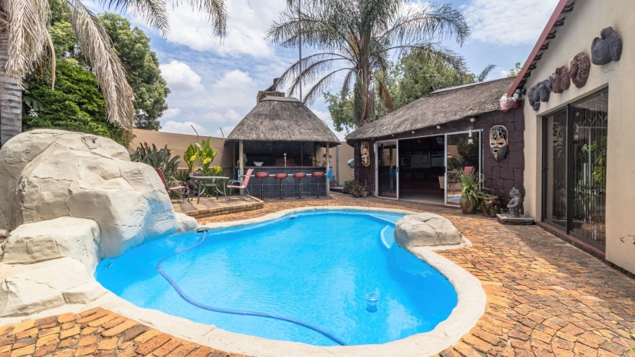4 Bedroom Property for Sale in Randhart Gauteng