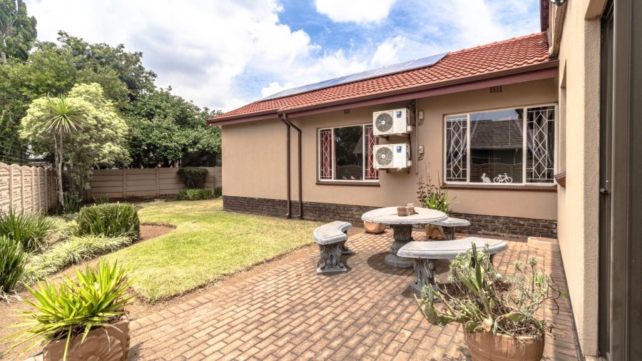 4 Bedroom Property for Sale in Randhart Gauteng
