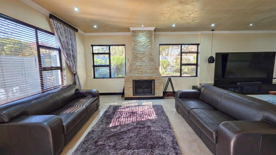 3 Bedroom Property for Sale in Rynfield Gauteng