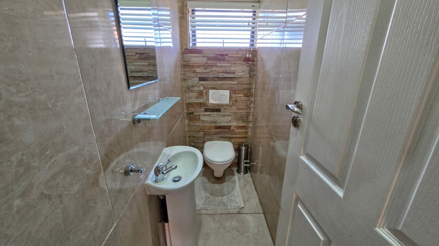 3 Bedroom Property for Sale in Rynfield Gauteng