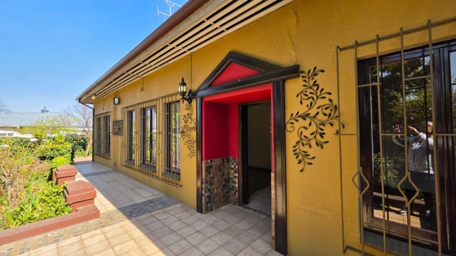 6 Bedroom Property for Sale in Northmead Gauteng