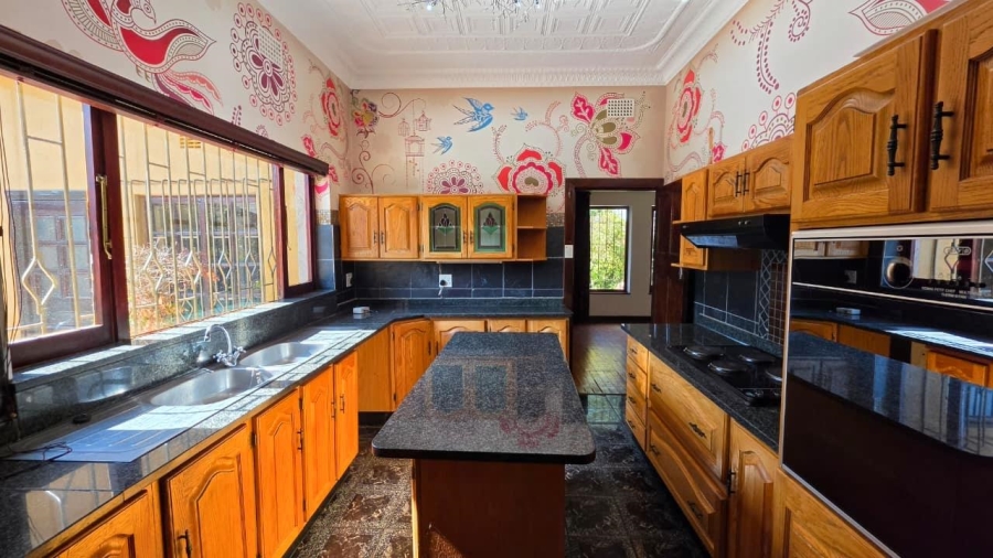 6 Bedroom Property for Sale in Northmead Gauteng