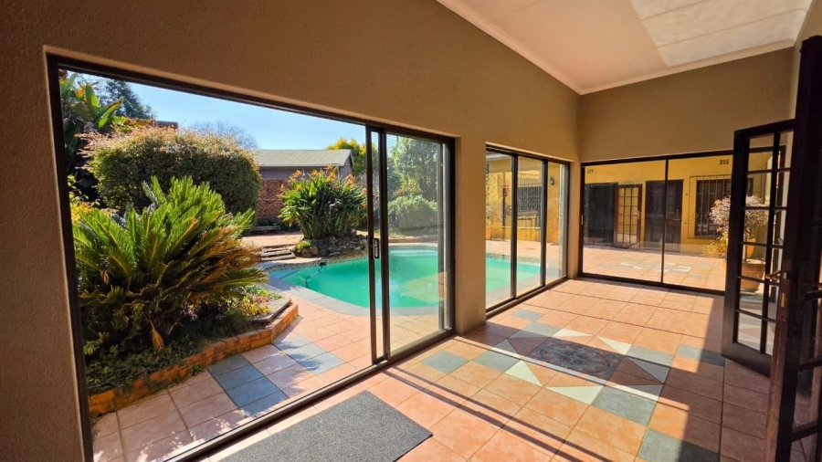 6 Bedroom Property for Sale in Northmead Gauteng