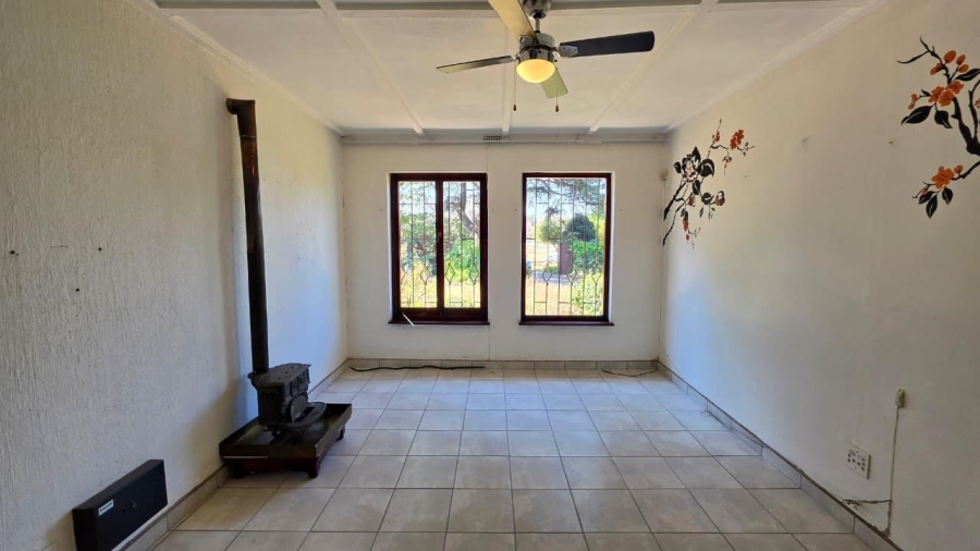 6 Bedroom Property for Sale in Northmead Gauteng