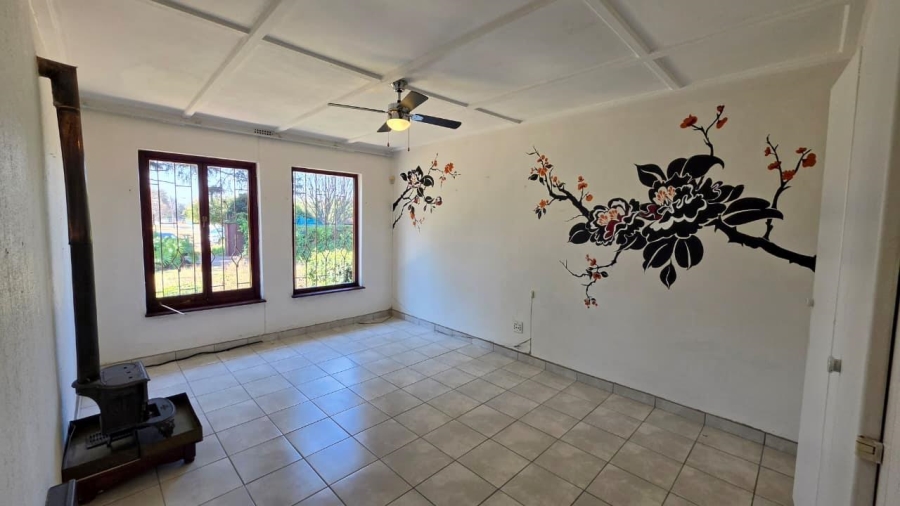 6 Bedroom Property for Sale in Northmead Gauteng
