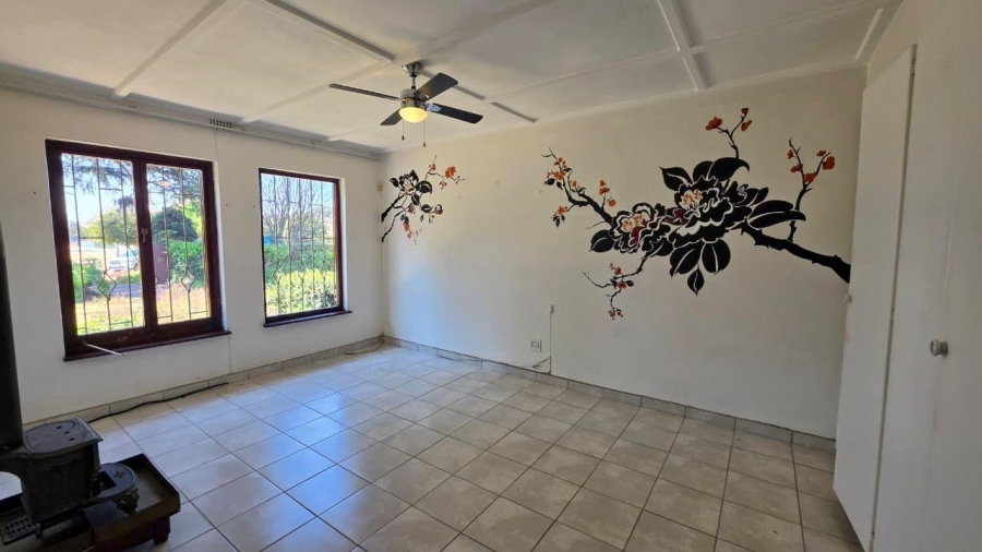 6 Bedroom Property for Sale in Northmead Gauteng