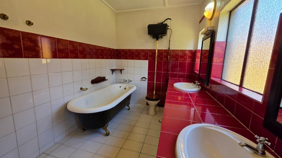 6 Bedroom Property for Sale in Northmead Gauteng
