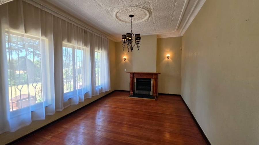 6 Bedroom Property for Sale in Northmead Gauteng