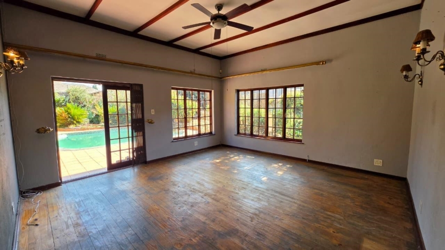 6 Bedroom Property for Sale in Northmead Gauteng
