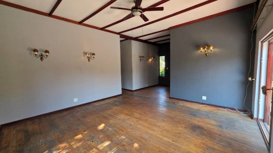 6 Bedroom Property for Sale in Northmead Gauteng