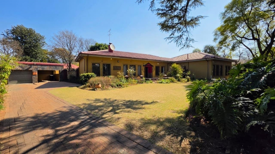 6 Bedroom Property for Sale in Northmead Gauteng
