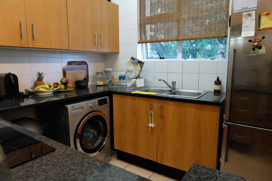 To Let 2 Bedroom Property for Rent in Bryanston Gauteng