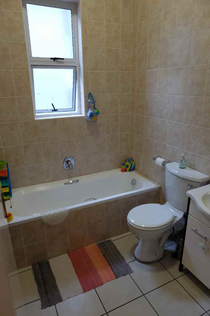 To Let 2 Bedroom Property for Rent in Bryanston Gauteng