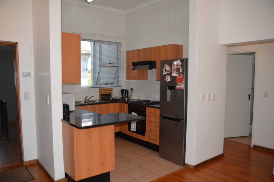 To Let 2 Bedroom Property for Rent in Bryanston Gauteng