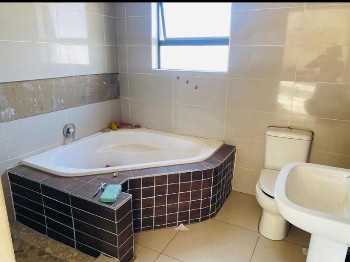4 Bedroom Property for Sale in Mamelodi Gauteng