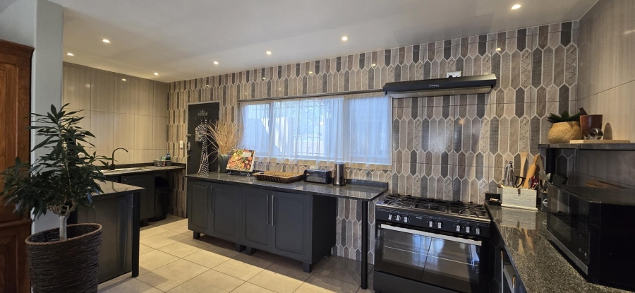 4 Bedroom Property for Sale in Arcadia Gauteng