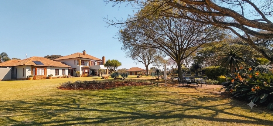 5 Bedroom Property for Sale in Mooikloof Equestrian Estate Gauteng