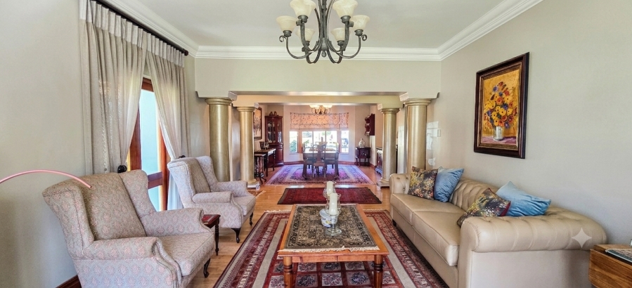 5 Bedroom Property for Sale in Mooikloof Equestrian Estate Gauteng