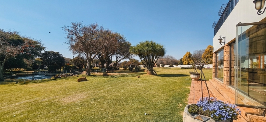 5 Bedroom Property for Sale in Mooikloof Equestrian Estate Gauteng