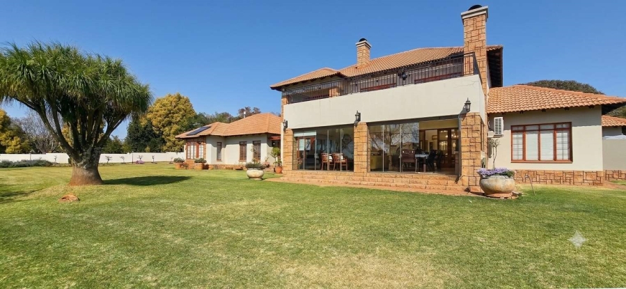 5 Bedroom Property for Sale in Mooikloof Equestrian Estate Gauteng
