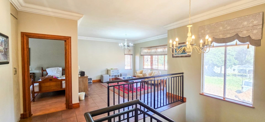 5 Bedroom Property for Sale in Mooikloof Equestrian Estate Gauteng
