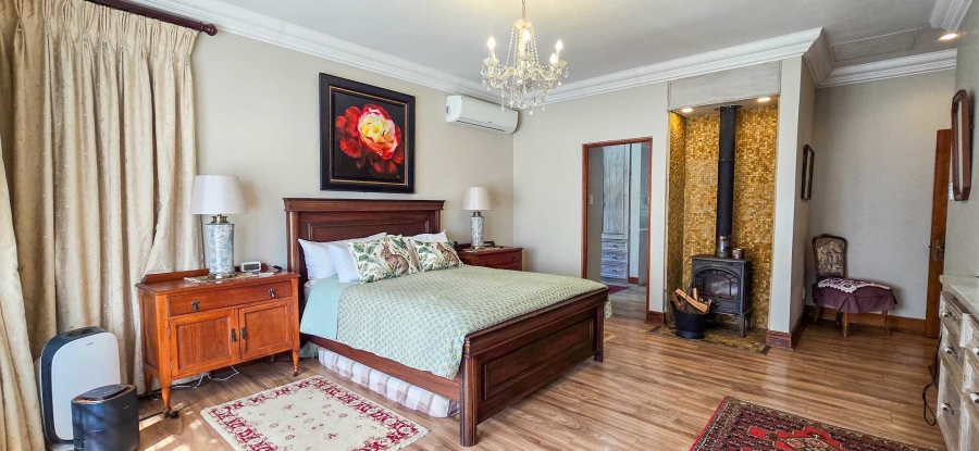 5 Bedroom Property for Sale in Mooikloof Equestrian Estate Gauteng